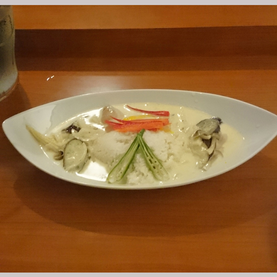御器所ブランルージュ グリーンカレー
