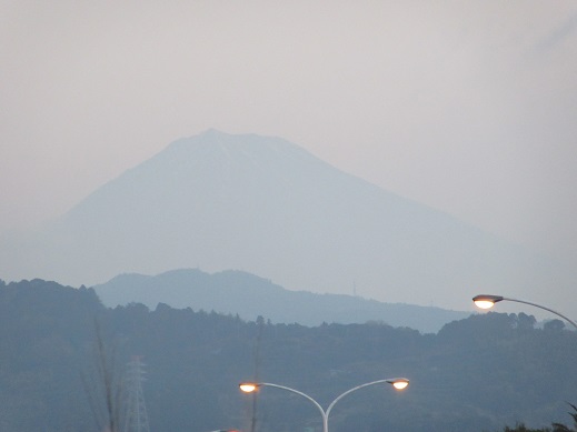1/7 7時前の富士山
