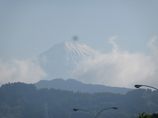 6/13 7時半前の富士山