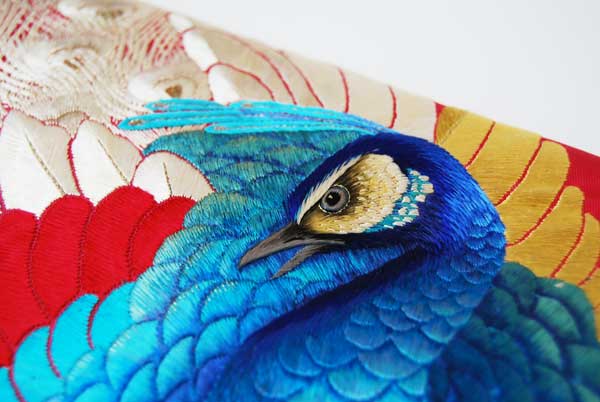 オンラインショップ ビワの刺繍帯 孔雀の刺繍帯 | kimono sarasa