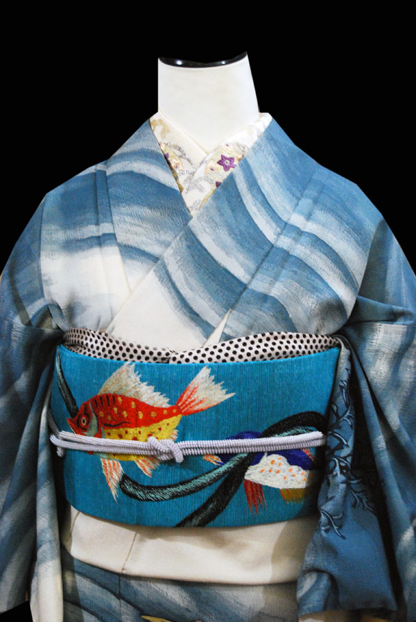 名古屋帯　絽生地に熱合魚