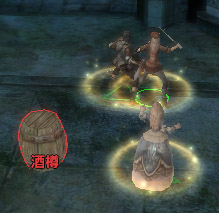 酒樽を殴ると…