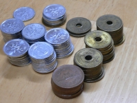 321円