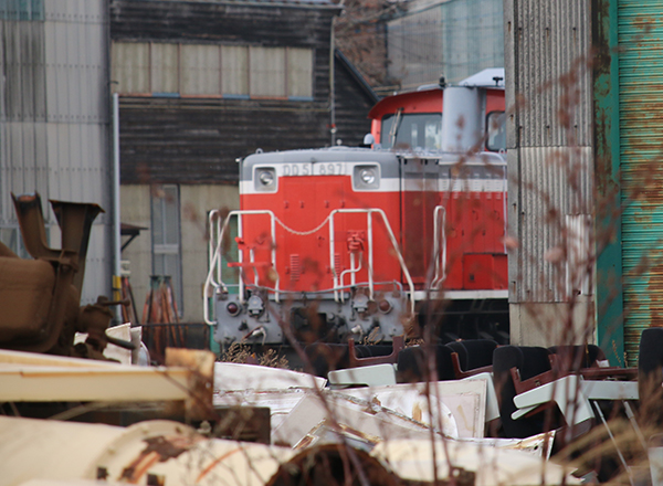 EF81