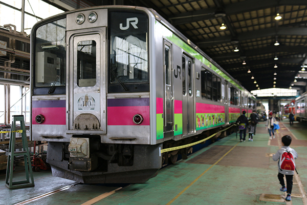 701系