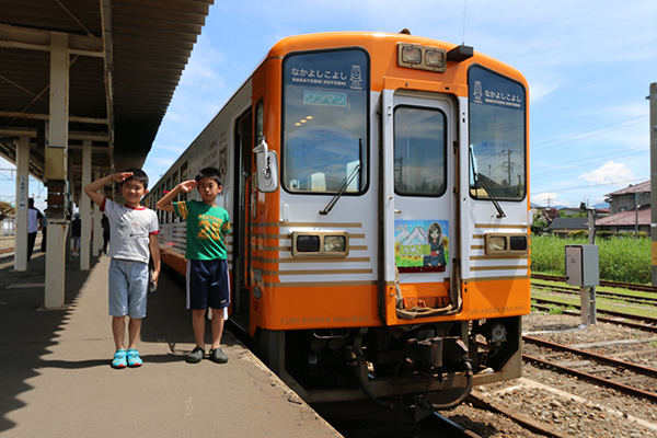 ãŠã‚‚ã¡ã‚ƒåˆ—è»Š