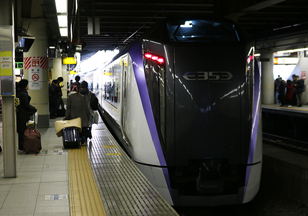 E353系