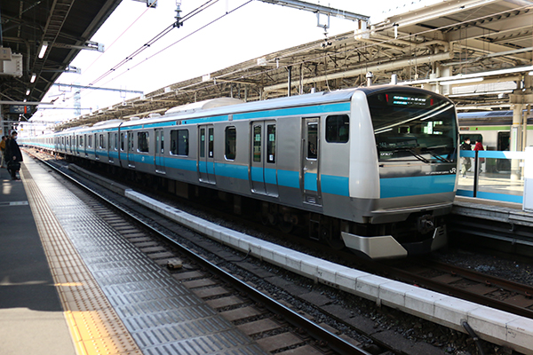 E233系