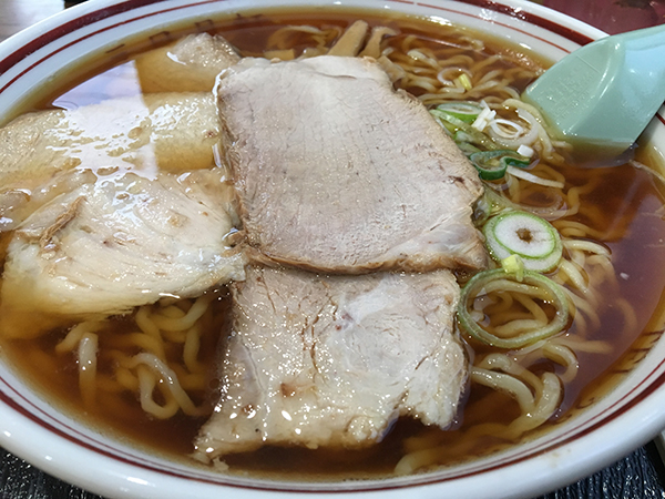 三日月軒のラーメン