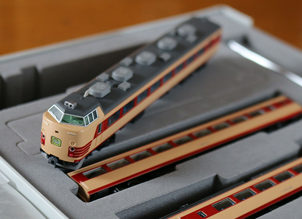JR 485系特急電車(新潟車両センター・T18編成)セット ｜製品情報