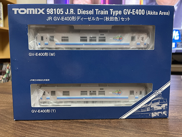 TOMIXのGV-E400形（秋田色・五能線）が入荷しました！ | 親子鉄