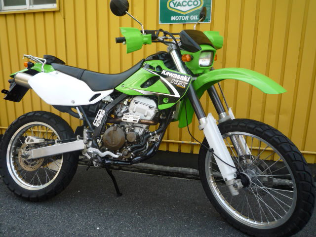 【希少】KLX250 キャブ車用 外装一式&シートセット 一 番 安い 通販車・バイク・自転車 - 【希少】KLX250 キャブ車用 外装