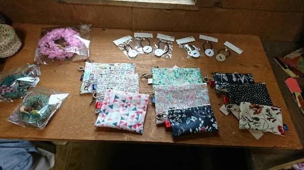 急きょ作ったLIBERTYビニコのポーチ