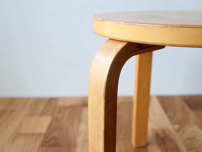 Artek-stool60-50sA07.jpg