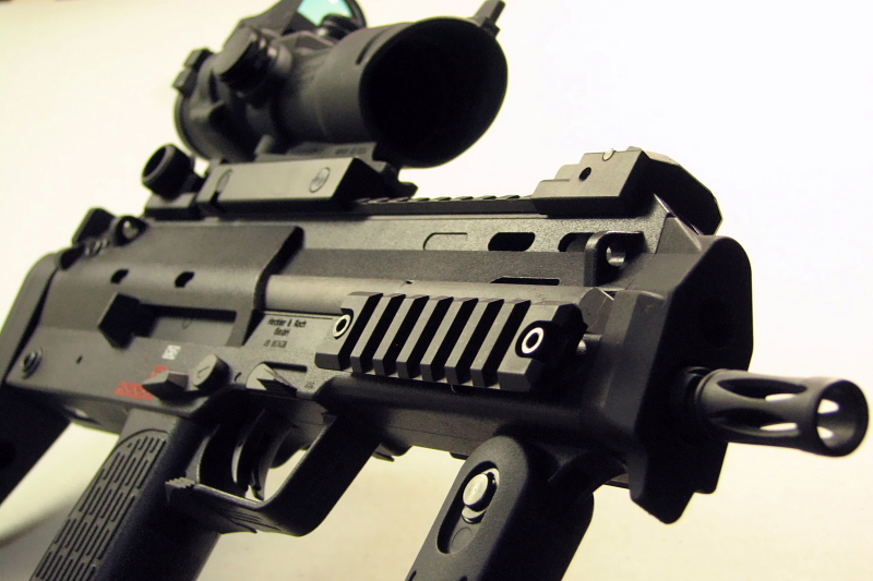 KSC MP7 エアガン ガスブローバック マガジン エアコキ ガバメント付き