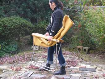 ニーチェアー