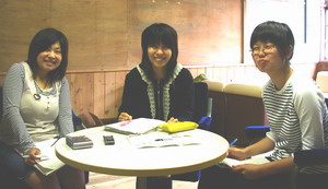 女子大生