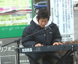 アップ4