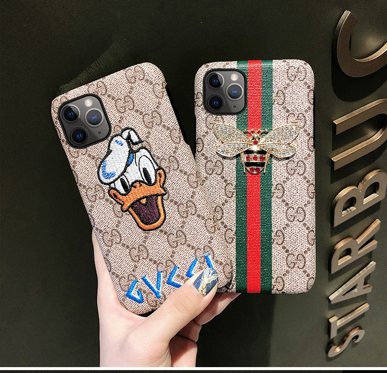 GUCCI アイフォン11 pro maxケース オフホワイト 村上隆 コラボ iPhone 