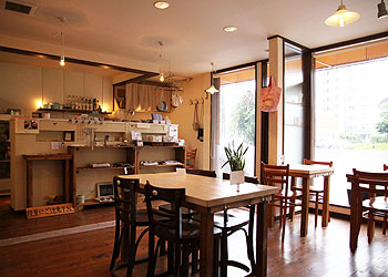YOTSUBA CAFE
