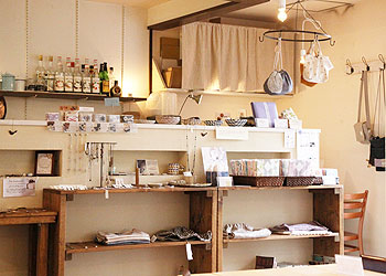 YOTSUBA CAFE