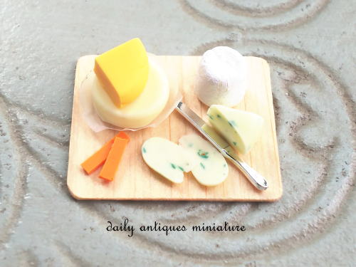 ミニチュアチーズ