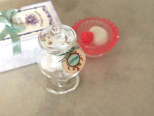 ミニチュア小物
