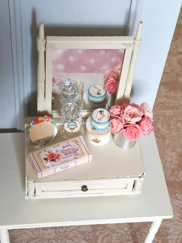 ミニチュア家具