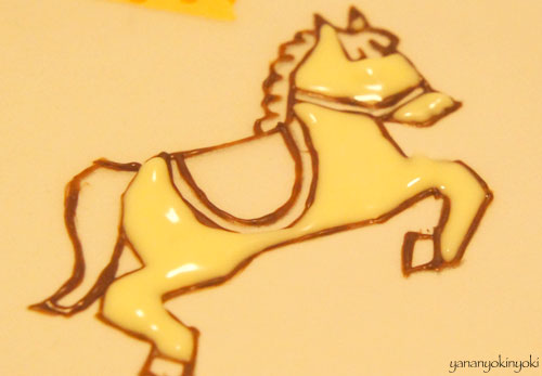 「メリーゴーランドケーキ」を作る