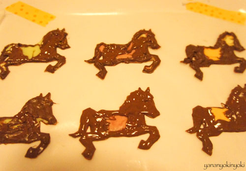 「メリーゴーランドケーキ」を作る