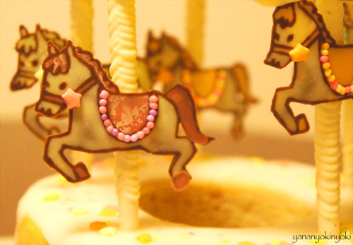 「メリーゴーランドケーキ」を作る