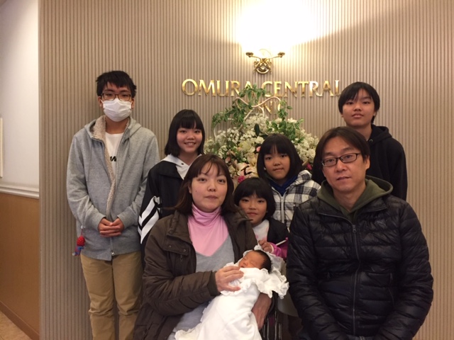 12月20日生まれの赤ちゃんとご家族です^_^