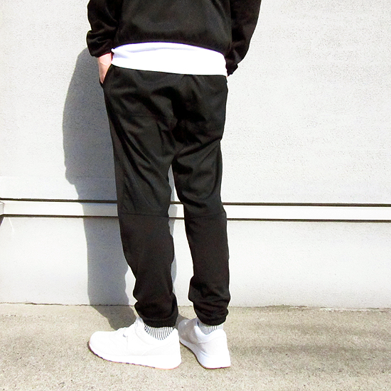 今季も好調です。“MOUNTAIN HARDWEAR SPECILLY FOR N.HOOLYWOOD
