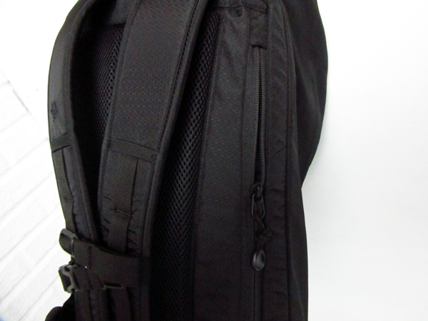 MOUNTAIN HARDWEAR SPECILLY FOR N.HOOLYWOOD(マウンテンハードウェア×エヌハリウッド) (3).JPG