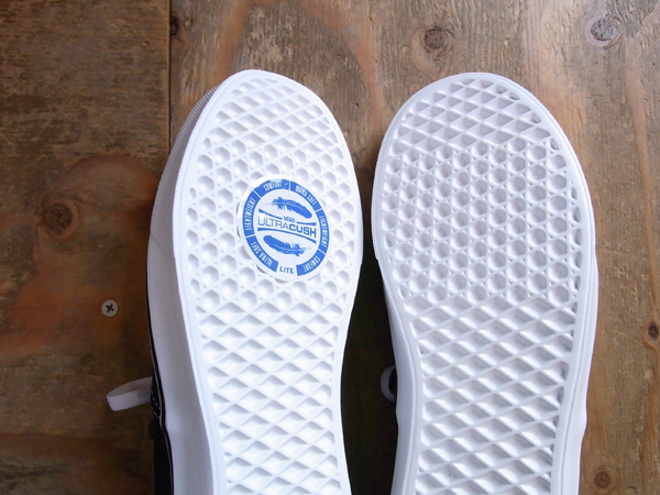 VANS.JPG