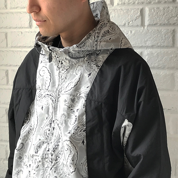 PAISLEY PRINT MOUNTAIN WIND PARKA/S/ポリエステル/GRY/ペーズリー