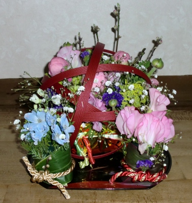 ひな祭りに花手鞠の生花アレンジメント