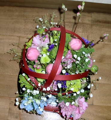 ひな祭りに花手鞠の生花アレンジメント