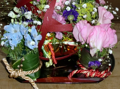 ひな祭りに花手鞠の生花アレンジメント