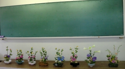 昨日は聖カタリナ大学の華道部のレッスン日でした
