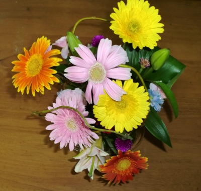 生花アレンジの体験教室をしました