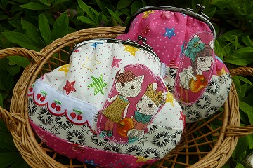 ワールドです。
☆がま口ポーチ
![