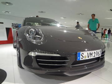 ポルシェ 911 50周年車