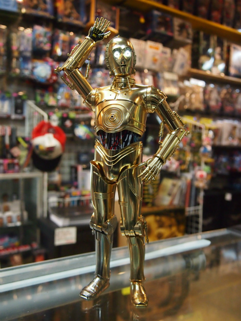 やっぱりすごいぞ、バンダイ！「12PM/ スターウォーズ C-3PO」ズッシリ