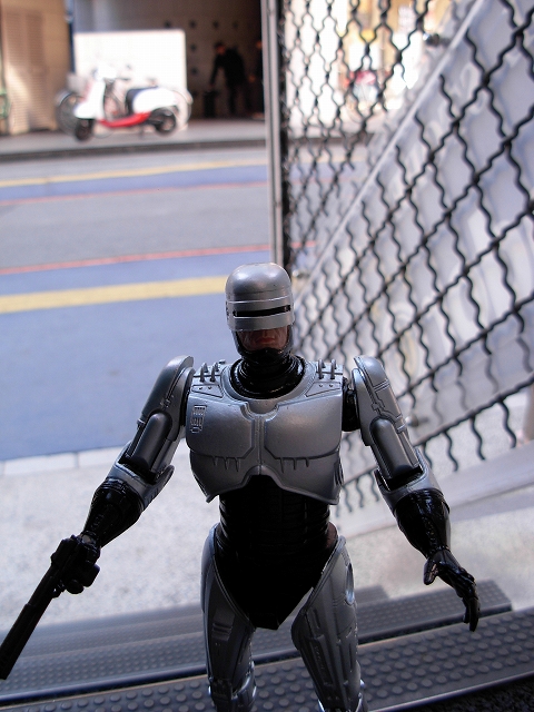 ネカの『ロボコップ/ ED-209 10インチ アクションフィギュア with