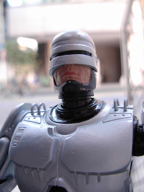 ネカの『ロボコップ/ ED-209 10インチ アクションフィギュア with