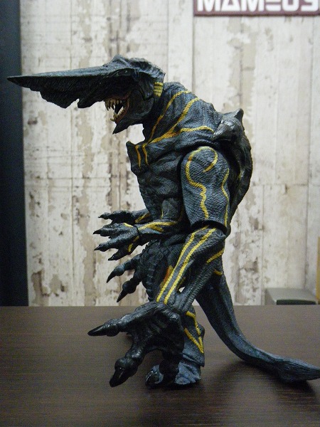 NECA ナイフヘッド カイジュウ フィギュア NECA パシフィックリム 「ナイフヘッド・カイジュウ」 レビュー