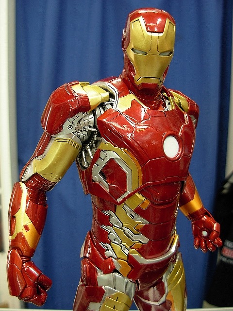 ホットトイズより、遂に登場!!アベンジャーズ エイジ・オブ ホットトイズより、遂に登場!!アベンジャーズ エイジ・オブ
