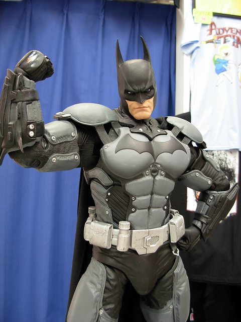 ネカ　バットマン アーカム・ナイト　1/4 アクションフィギュア ヨドバシ.com - ネカ NECA バットマン アーカム・ナイト バットマン [1