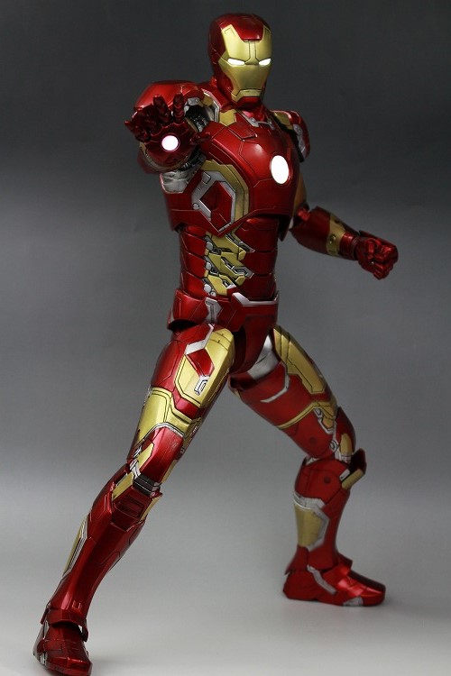 NECA アイアンマン マーク43 ネカ Neca Iron Man Mark XLIII Avengers Age of Ultron 1/4 Scale 18